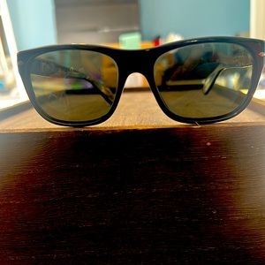 Person Men’s Sunglasses